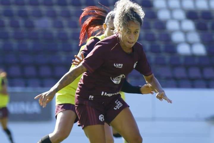 Guerreiras Grenás se preparando para o próximo jogo no Brasileiro Feminino!