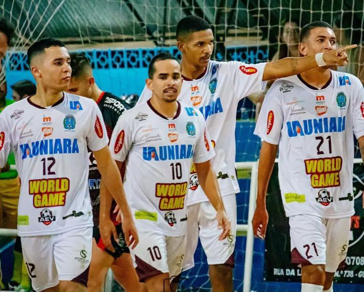 UNIARA FUTSAL ARARAQUARA/FUNDESPORT E BOTUCATU FUTSAL FICAM NO EMPATE EM JOGÃO DE FUTSAL!