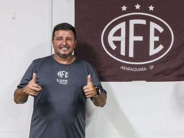 25/05:Dia deste profissional tão importante para a vida das pessoas e também para o futebol!