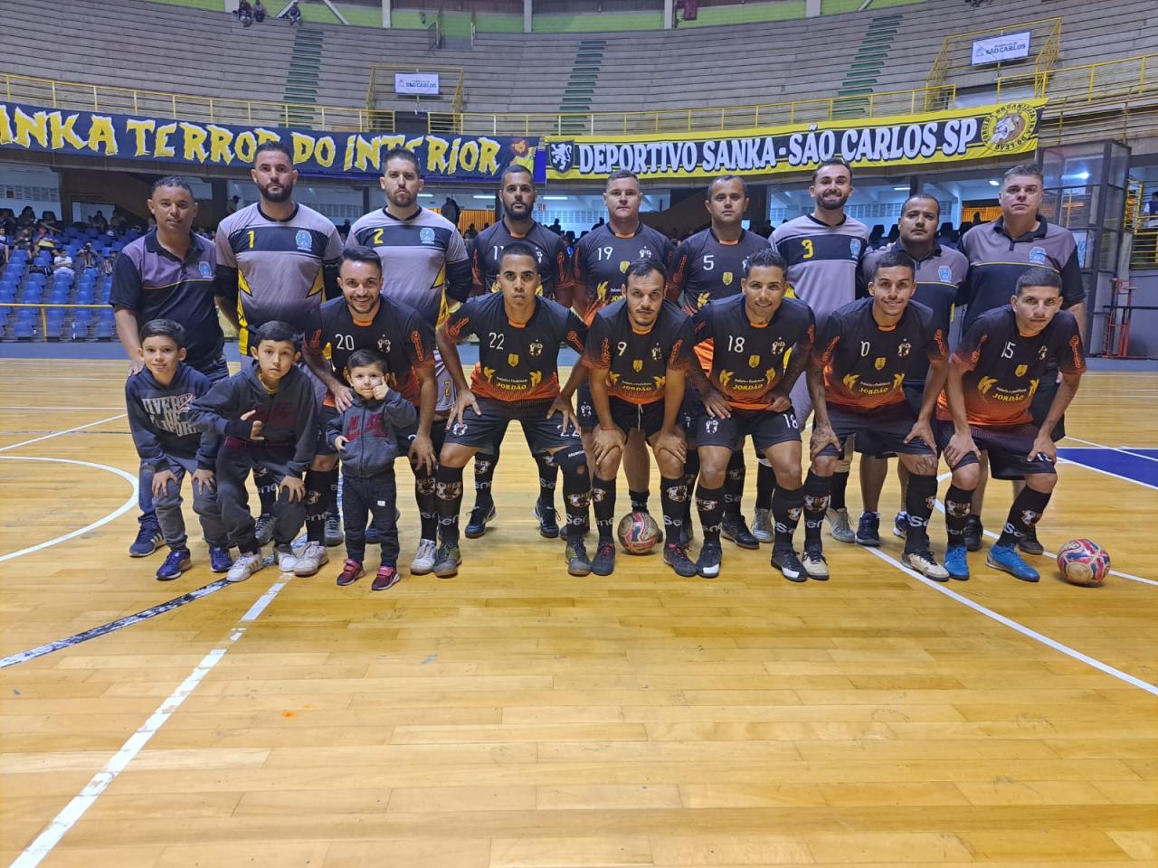Araraquara enfrenta Matão para avançar nas quartas de finais - 25 Taça EPTV Central Futsal 2023!
