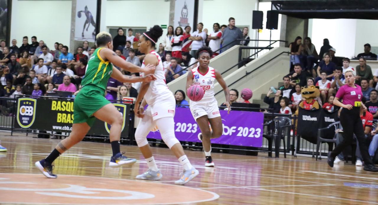 Sesi Araraquara vence o Santo André e segue na liderança da LBF 2023!
