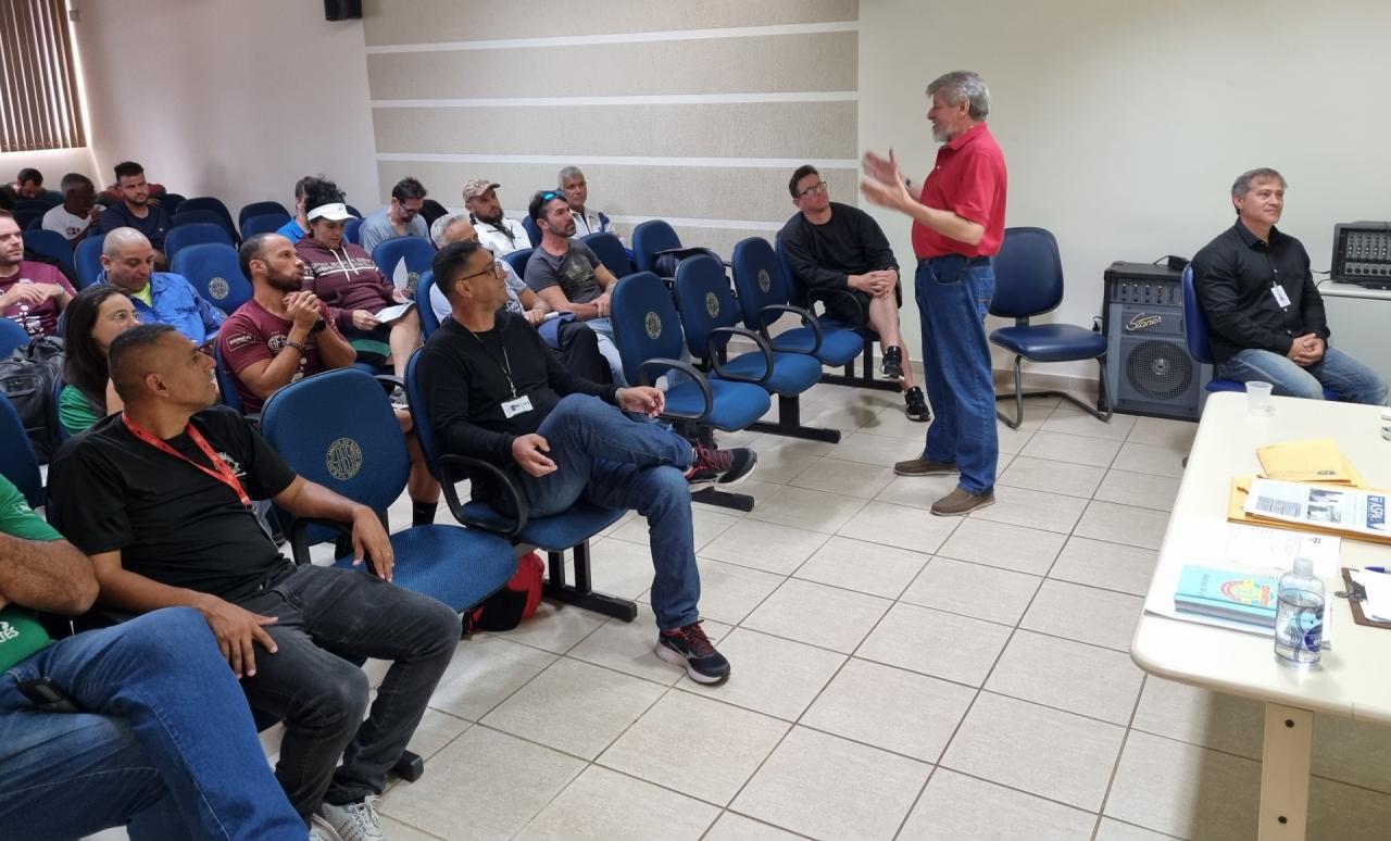 Secretaria de Esportes e Lazer de Araraquara aborda vínculo entre professores e alunos!