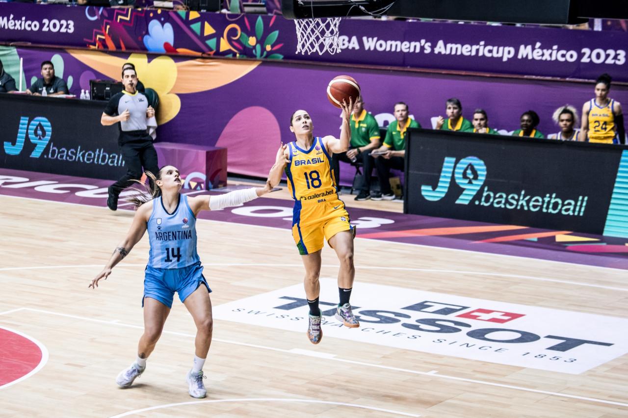 Com jogadoras do Sesi Araraquara, Brasil vence a Argentina no México pelo AmericaWCup23!