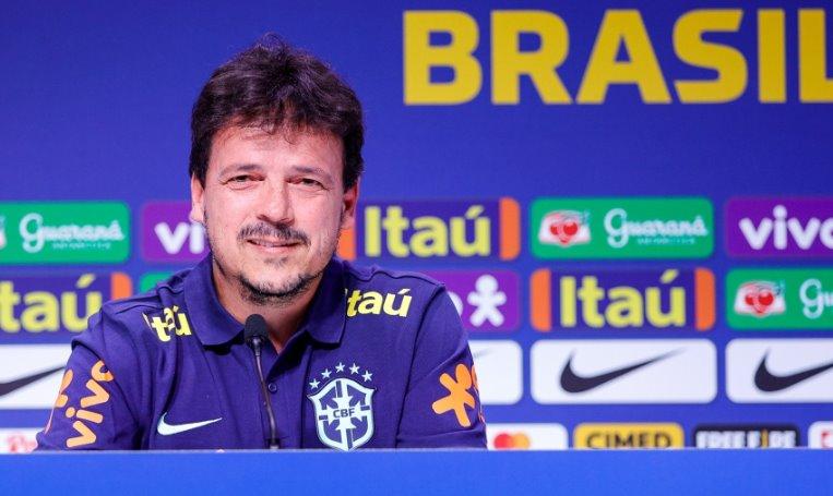 Fernando Diniz diz que meta é 'ganhar jogos' e não formar base para Ancelotti na Seleção Brasileira!