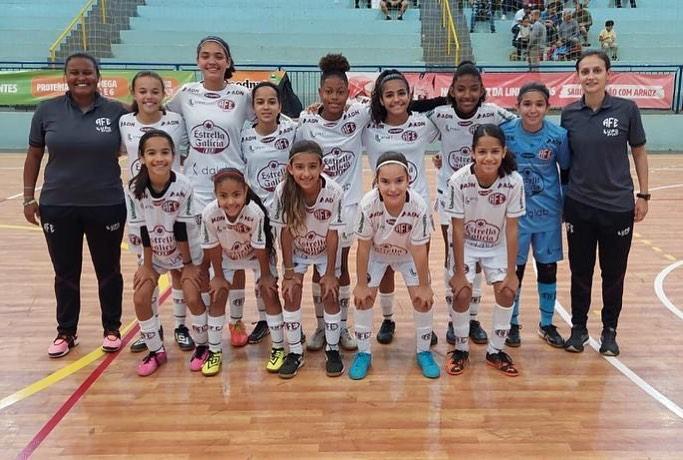 Grenázinhas sub-12, representando a Ferroviária Fundesport, golearam a A.D.P.C. Sertãozinho por 13 à 0.