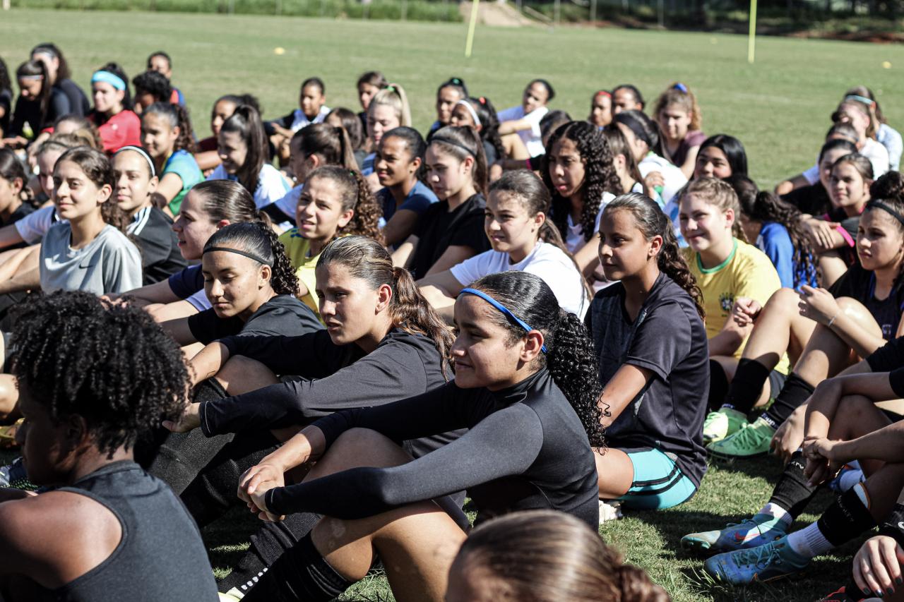 Realizada mais uma seletiva para as categorias de formação feminina da Ferroviária!