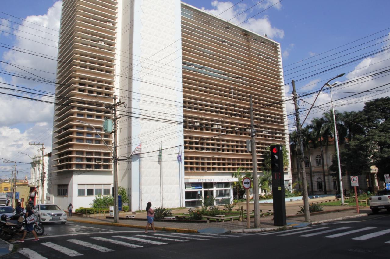 Repartições públicas de Araraquara com horário especial na estréia do Brasil na Copa do Mundo Feminina!
