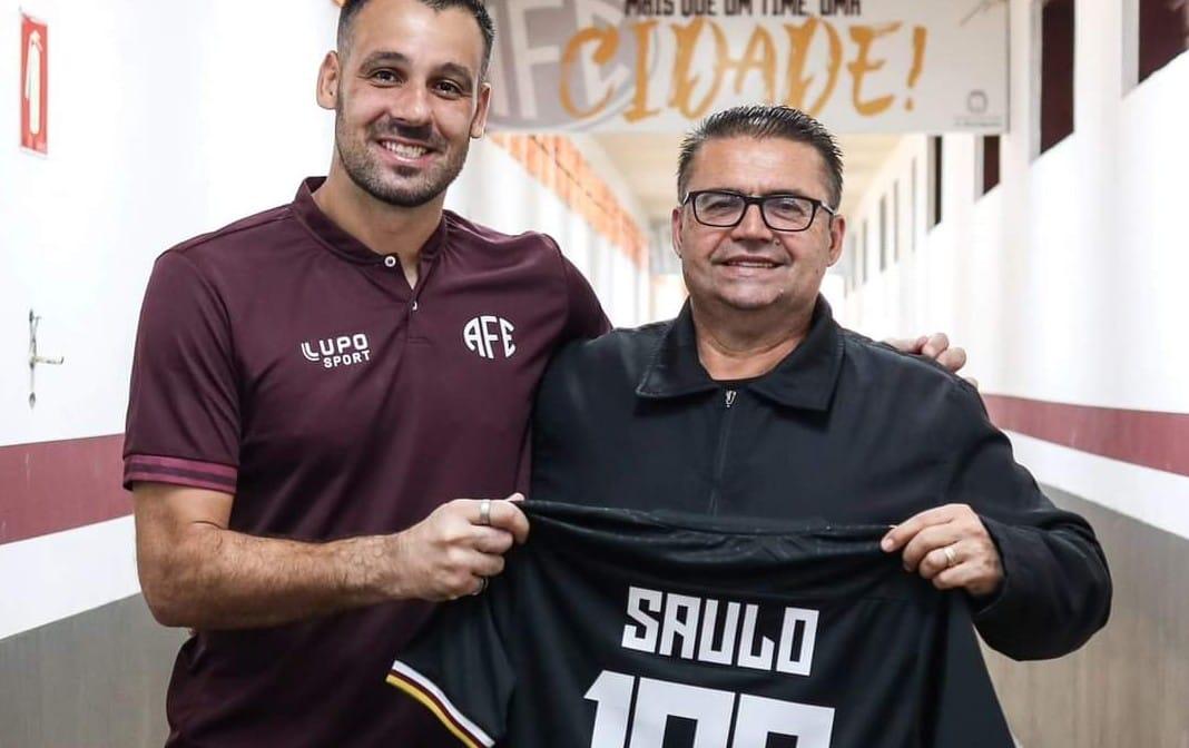 Saulo atingiu a marca de 100 jogos com a camisa da Ferroviária!