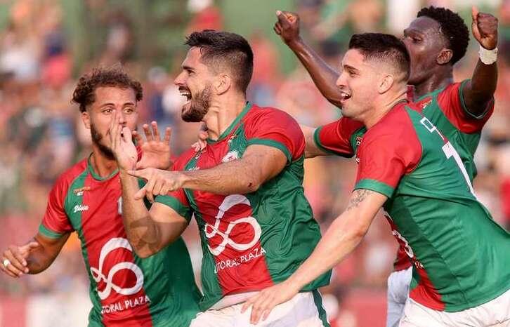 Equilíbrio total nos jogos de ida das semifinais!