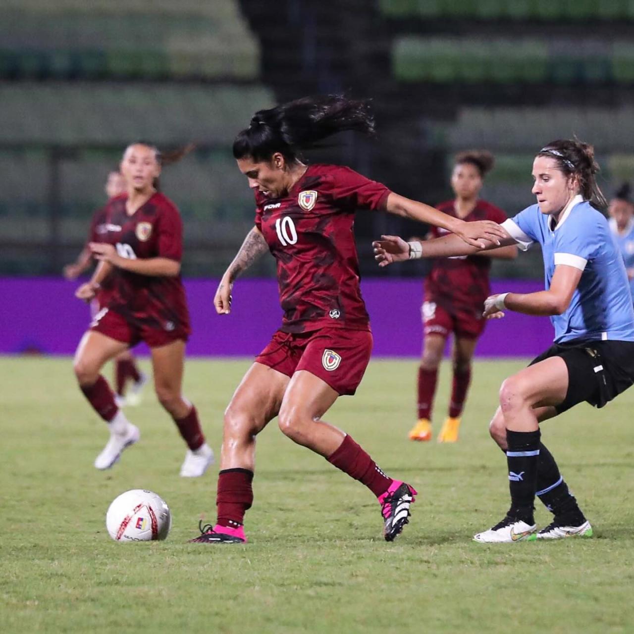 Guarecuco esteve em campo pela Seleção da Venezuela, nas vitória por 1 a 0 contra o Uruguai!