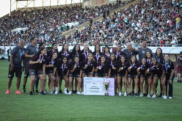 Guerreirinhas Grenás,campeãs da Libertadores sub-14 são recepcionadas com festa!