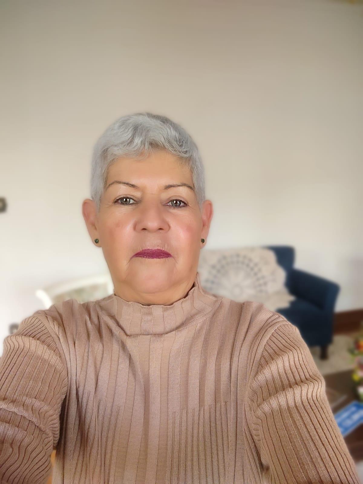 Cidinha Pavanelli , a Dama do Futebol de Araraquara comemora mais um ano de vida!