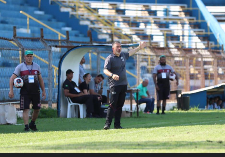 Técnico Pablo Fernandez vibra com classificação da Ferroviária Sub-20 para o mata-mata do Campeonato Paulista 2023!
