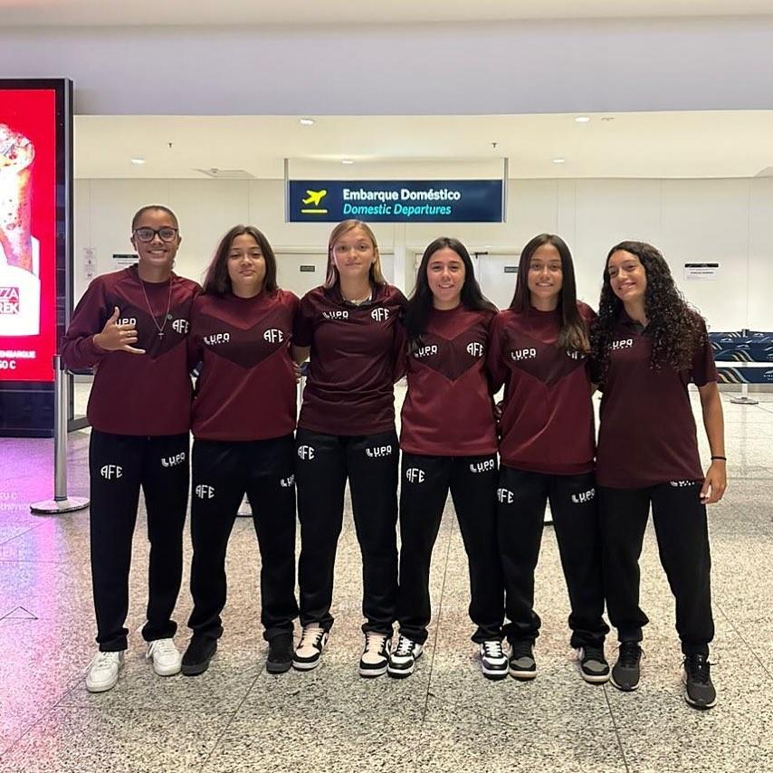 As seis Guerreirinhas 6grenás embarcaram para o período de treinamentos com a Seleção Brasileira sub-15!
