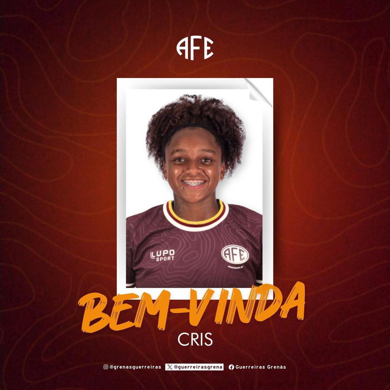 CRIS CHEGA PARA DEFENDER AS GUERREIRAS GRENÁS!