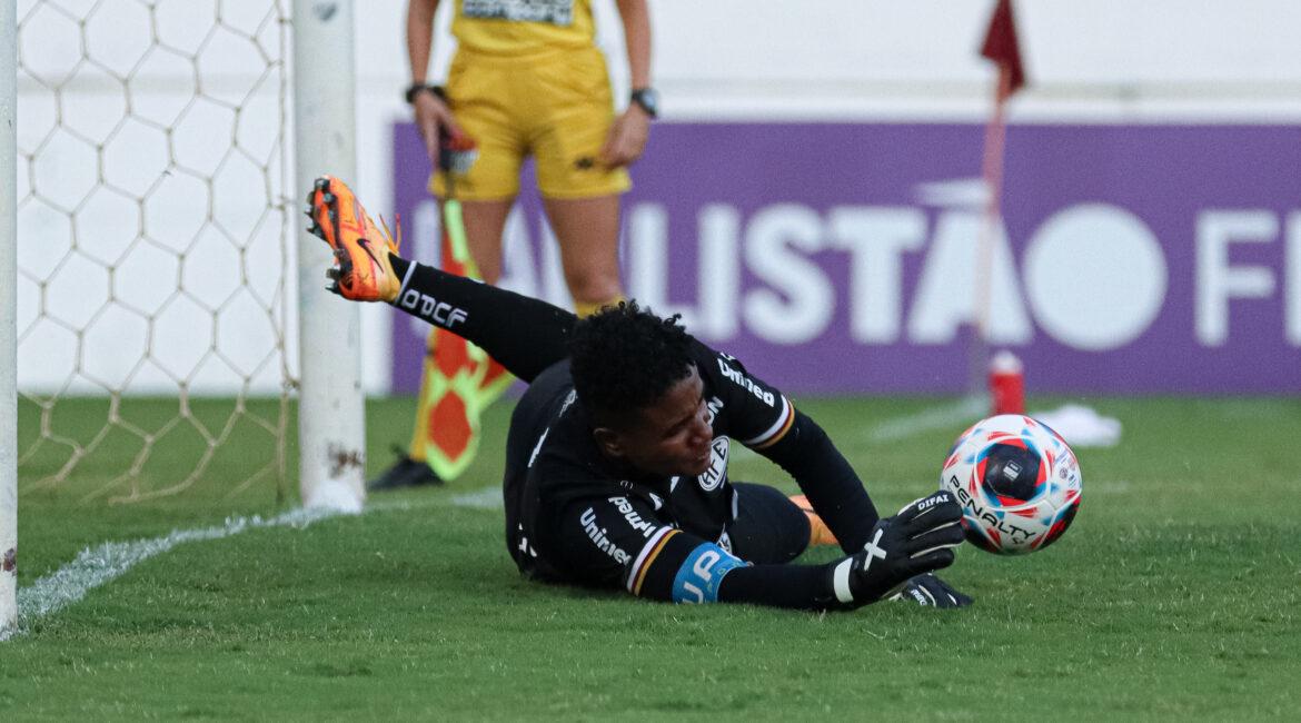 Luciana segue defendendo as Guerreiras Grenás !
