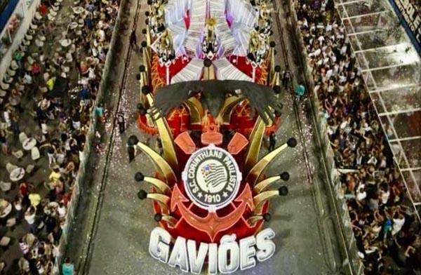 Desfile da Escola de Samba Gaviões da Fiel em Araraquara nesta Segunda-feira 12/02!