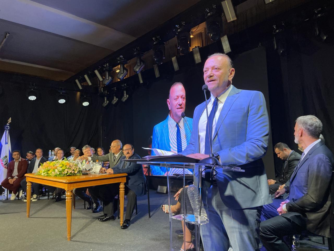 Prefeito Edinho Silva de Araraquara recebe título de Cidadão Matonense!