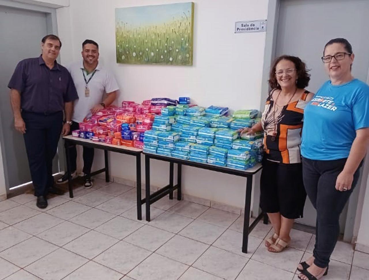 Organizadores da Atalanta Run doam absorventes ao Fundo Social de Araraquara!