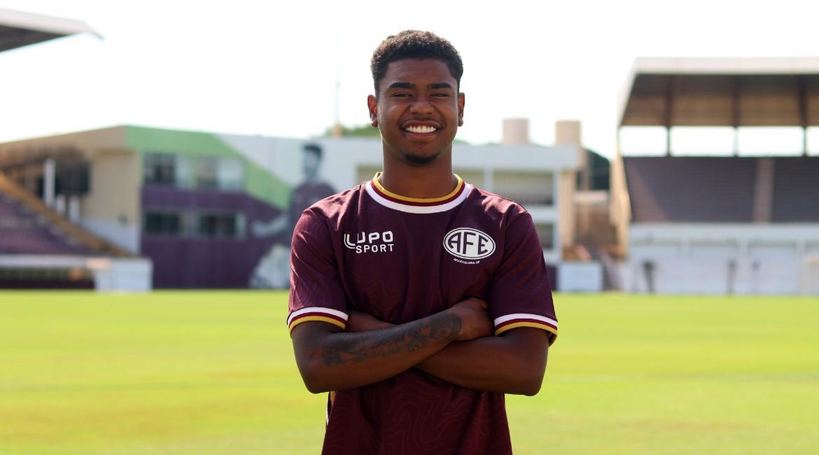 Ferroviária acerta contratação de atacante Denilson!