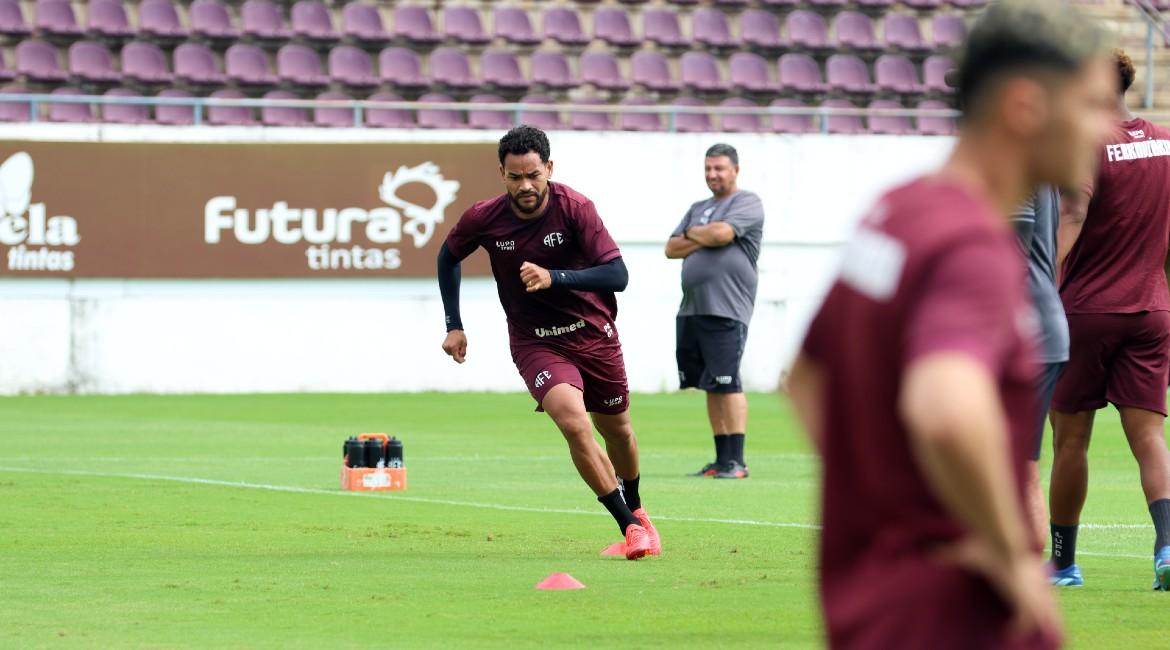 : Ferroviária enfrenta Floresta, em Fortaleza/CE confiante na vitória!