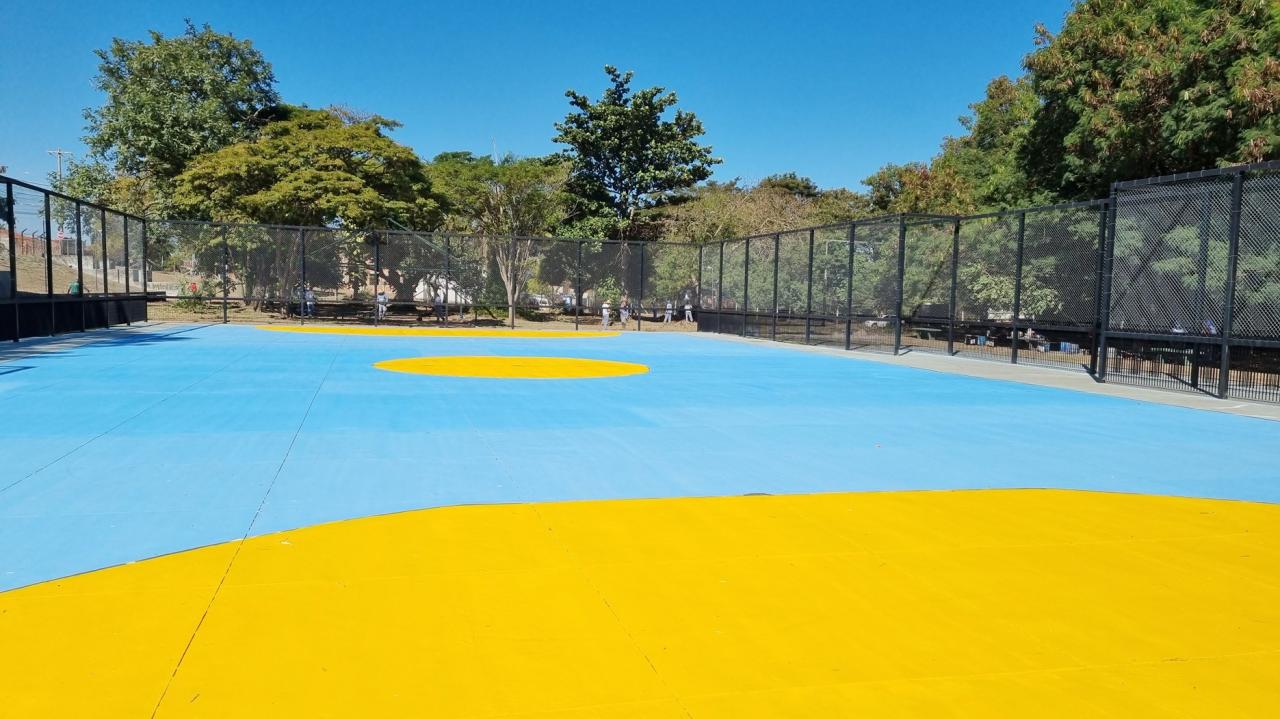 Totalmente reformada, quadra do Selmi Dei foi entregue a população!