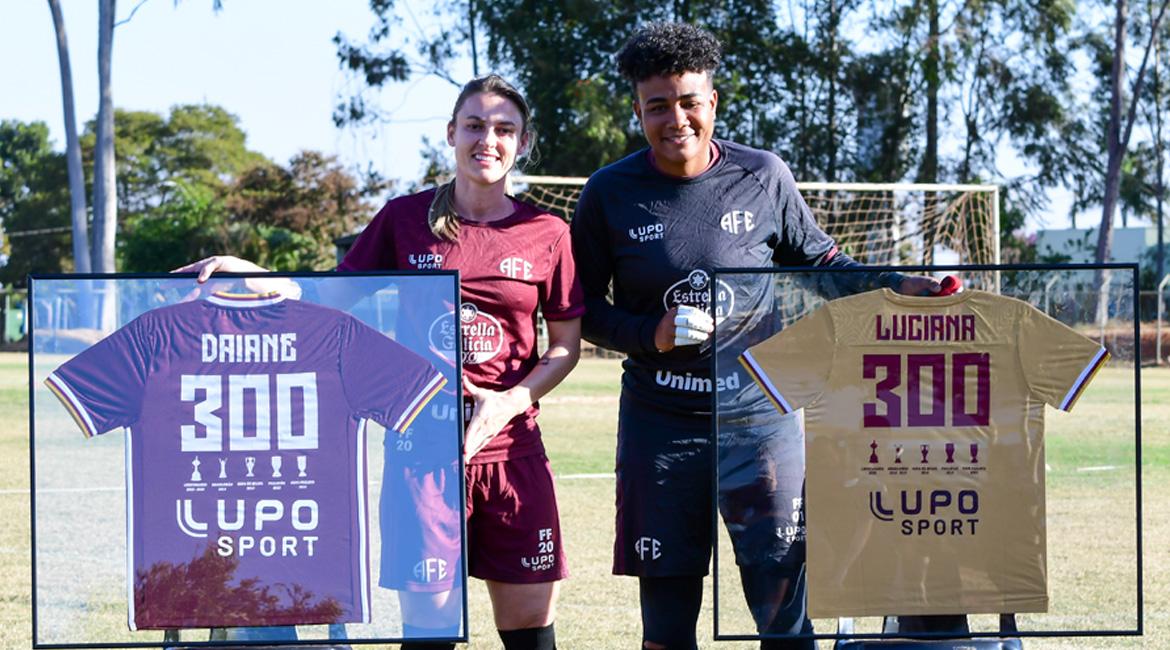 Daiane e Luciana chegam a marca de 300 jogos com a camisa da Ferroviária!