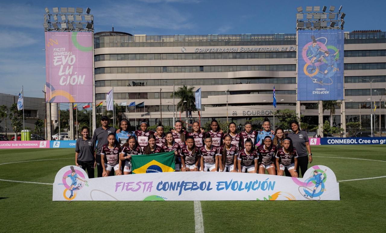 Guerreiras Grenás são Bicampeãs da Fiesta CONMEBOL Evolución Sub-16 2024!
