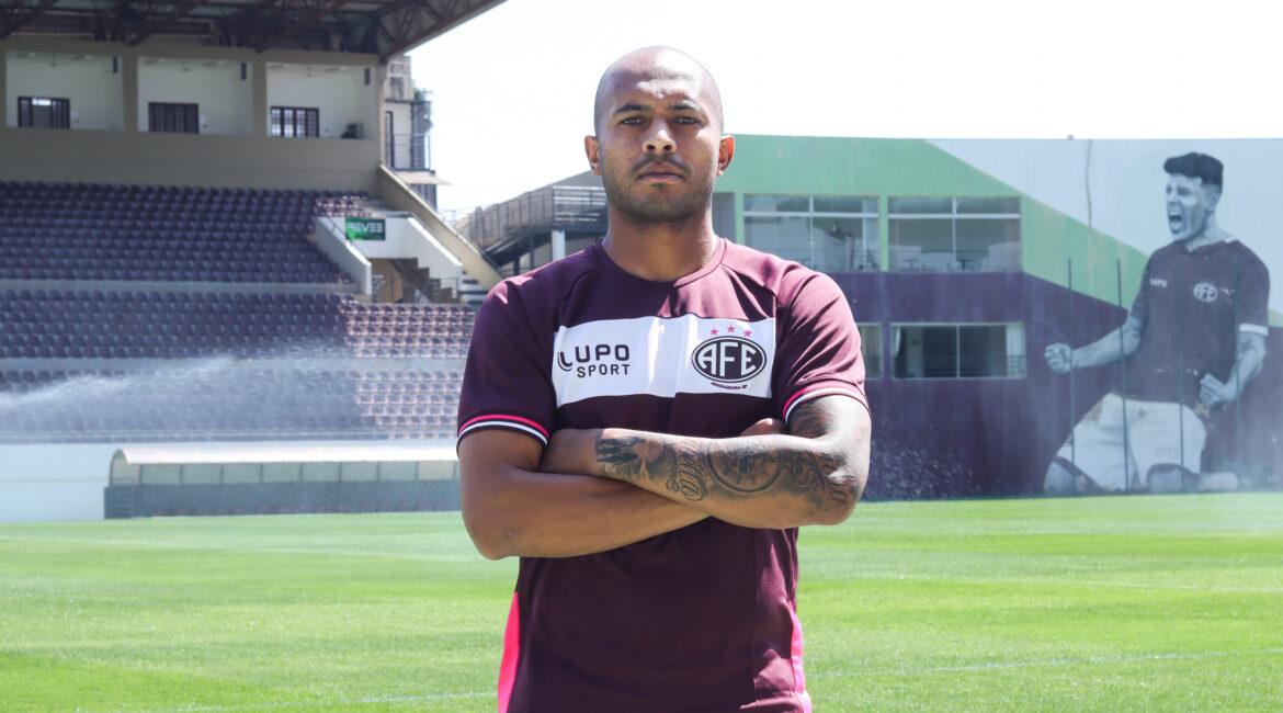  Quirino é o novo reforço da Ferroviária!