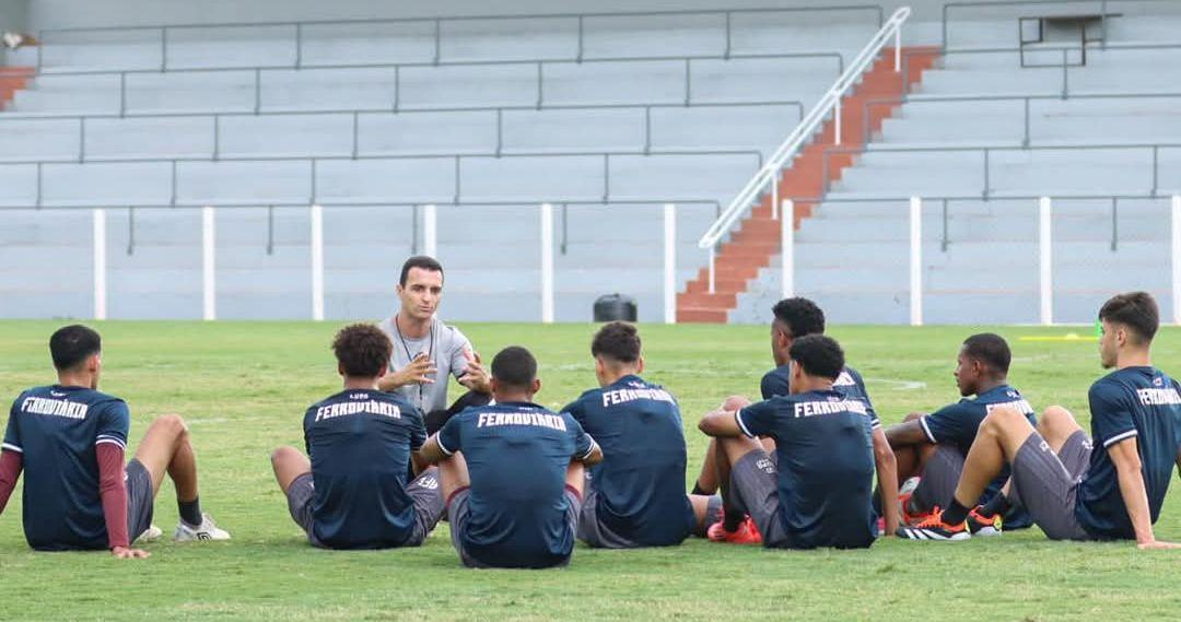 Após a campanha histórica da Ferroviária na Copinha 2025, 8 atletas se apresentaram a equipe principal!