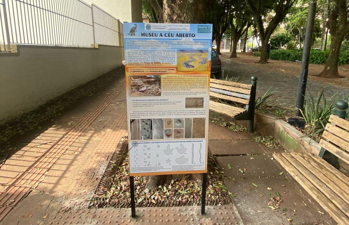 Museu a Céu Aberto em Araraquara recebe painél informativo revitalizado em Araraquara!
