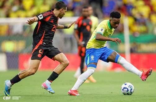 Brasil vence a Colômbia e está perto da vaga!