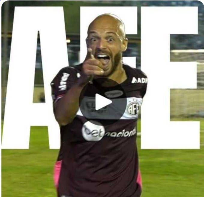 Ele voltou!Seja bem-vindo novamente à Ferroviária, Carlão!
