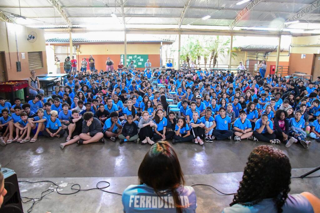 Guerreiras Grenás realizam ação para inspirar jovens em Araraquara!