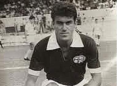  Morre Fernando Sátiro volante da Ferroviária, do São Paulo e XV de Piracicaba!