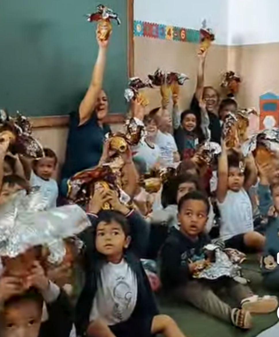 Torcida Organizada Afeganistão da Ferroviária realizou a Páscoa Solidária 2025 !