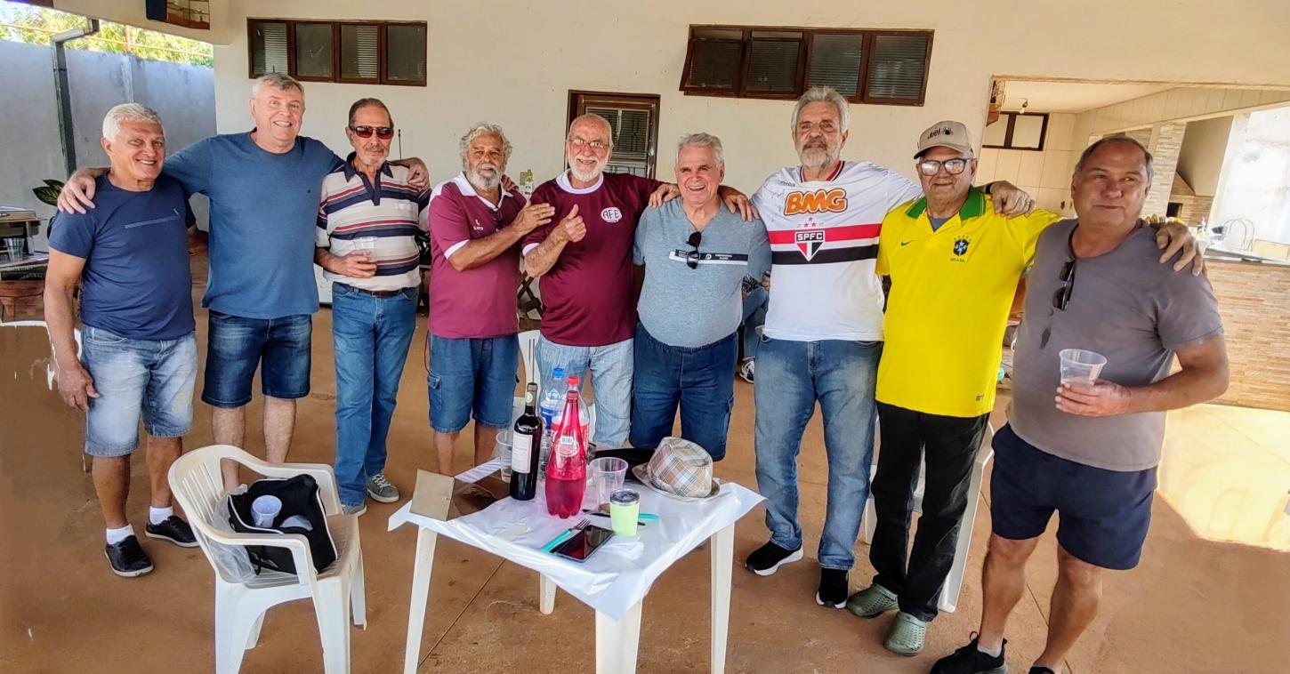 Sylvio Gilberto Zabisky é homenageado por amigos pelos seus 79 anos de vida!
