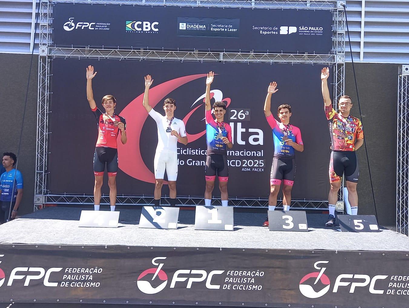 Fundesport/Araraquara se destaca na Volta Ciclística Internacional do Grande ABC 2025!