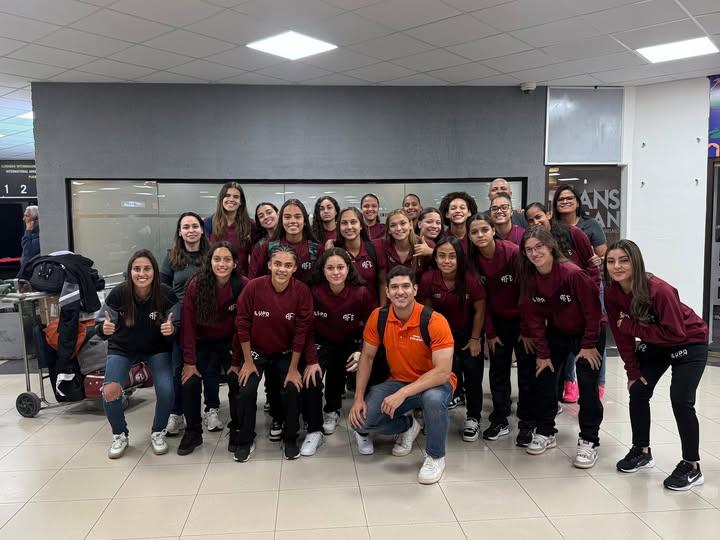 Guerreiras Grenás Sub 16 desembarcaram no Paraguai para a disputa da Fiesta CONMEBOL Evolución 2025!
