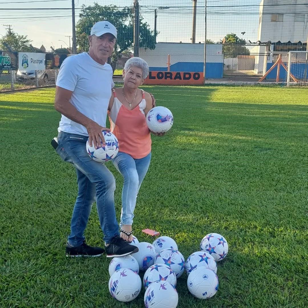 Careca visita o Colorado Futebol Clube em Araraquara e revê a Presidente Cidinha Pavanelli!
