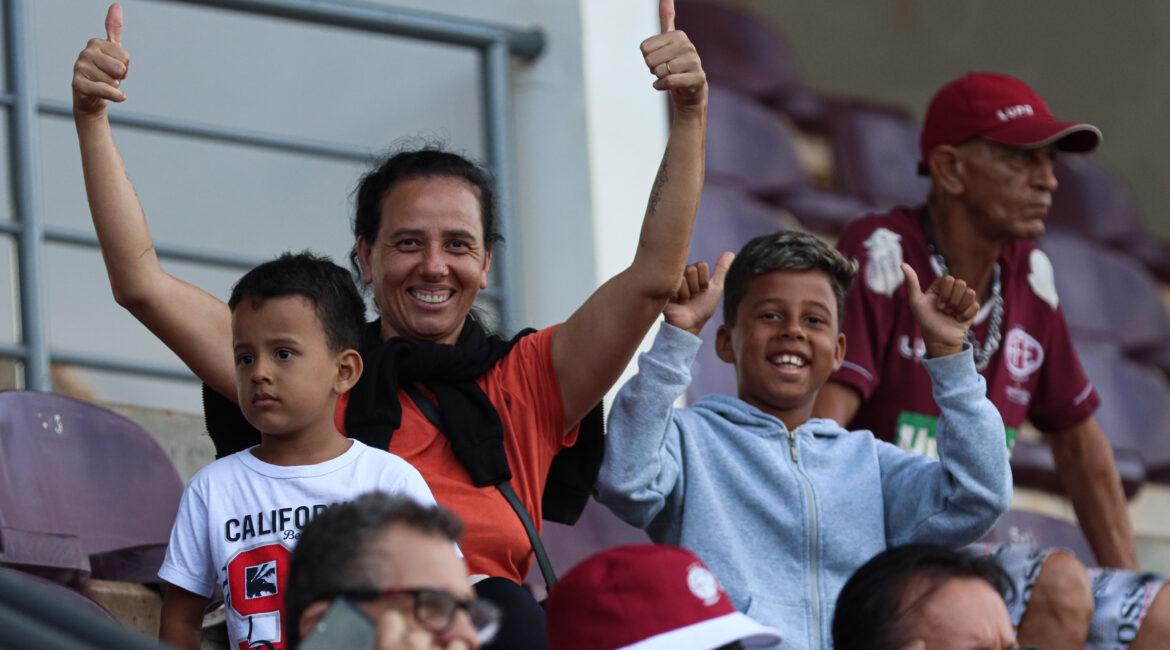 Ferroviária convoca torcida e oferece dois ingressos gratuitos para o jogo contra o Sertãozinho!