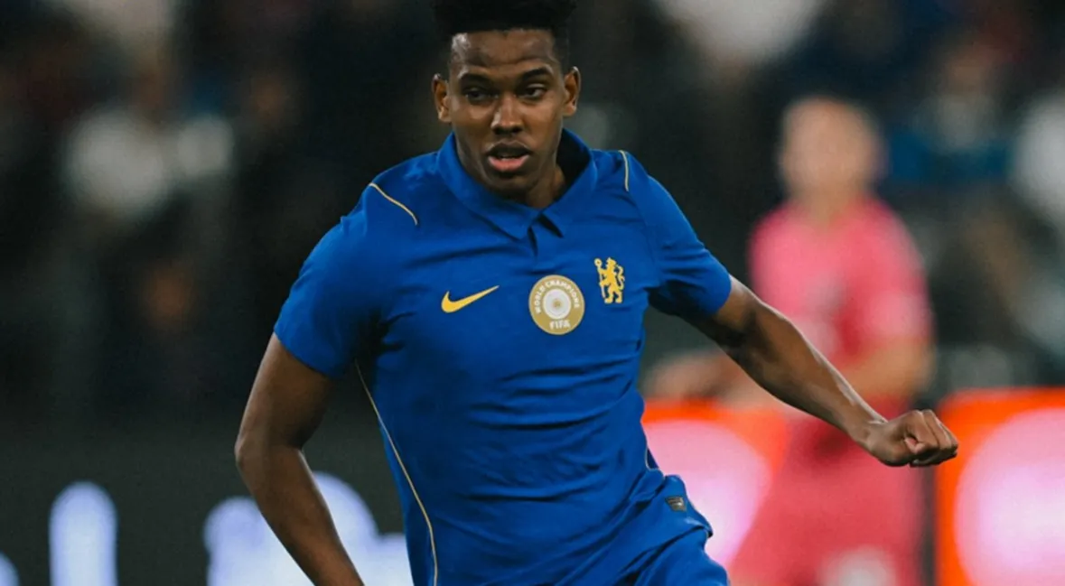 Com Estêvão titular, Chelsea empata com o Johor FC em amistoso