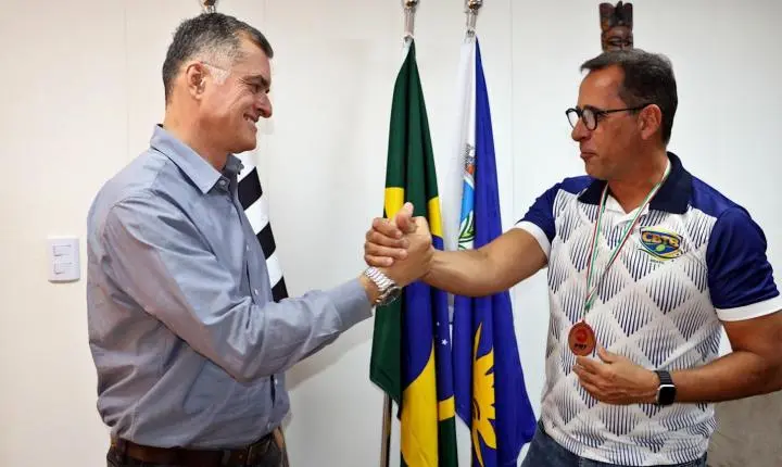 Brasil faz história e conquista título inédito no Mundial de Beach Tennis 2026 com o Araraquarense Giovani Peroni!