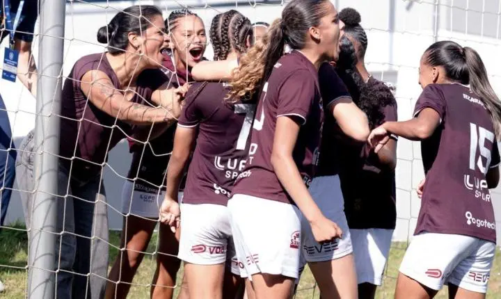 Classificadas para as semifinais, Guerreiras Grenás Sub-16 buscam o tetra da Liga de Desenvolvimento 2026!