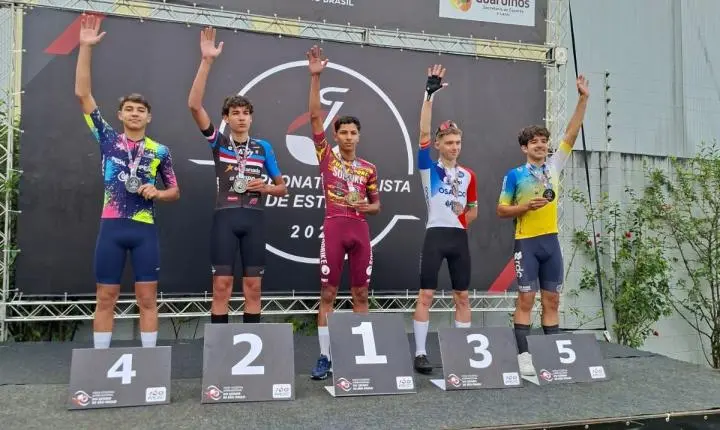 Fundesport/Araraquara celebra Três Campeões Paulistas de Estrada de Ciclismo 2026!