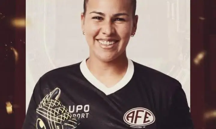 Goleira Amanda Coimbra está completando 24 anos!